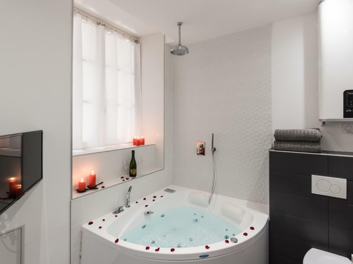 Luxury Studio & Spa-Lyon Centre Bagian luar foto