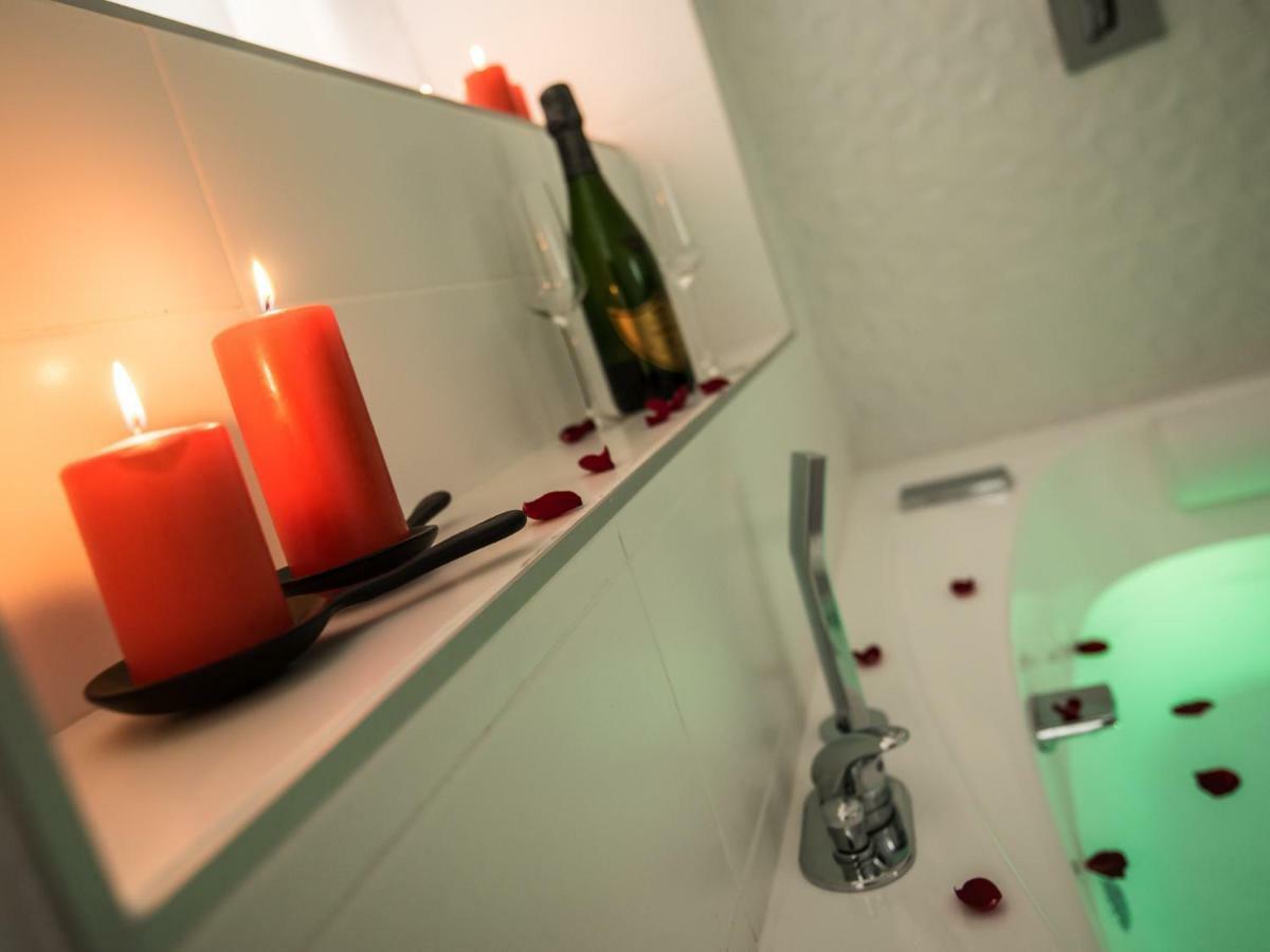 Luxury Studio & Spa-Lyon Centre Bagian luar foto