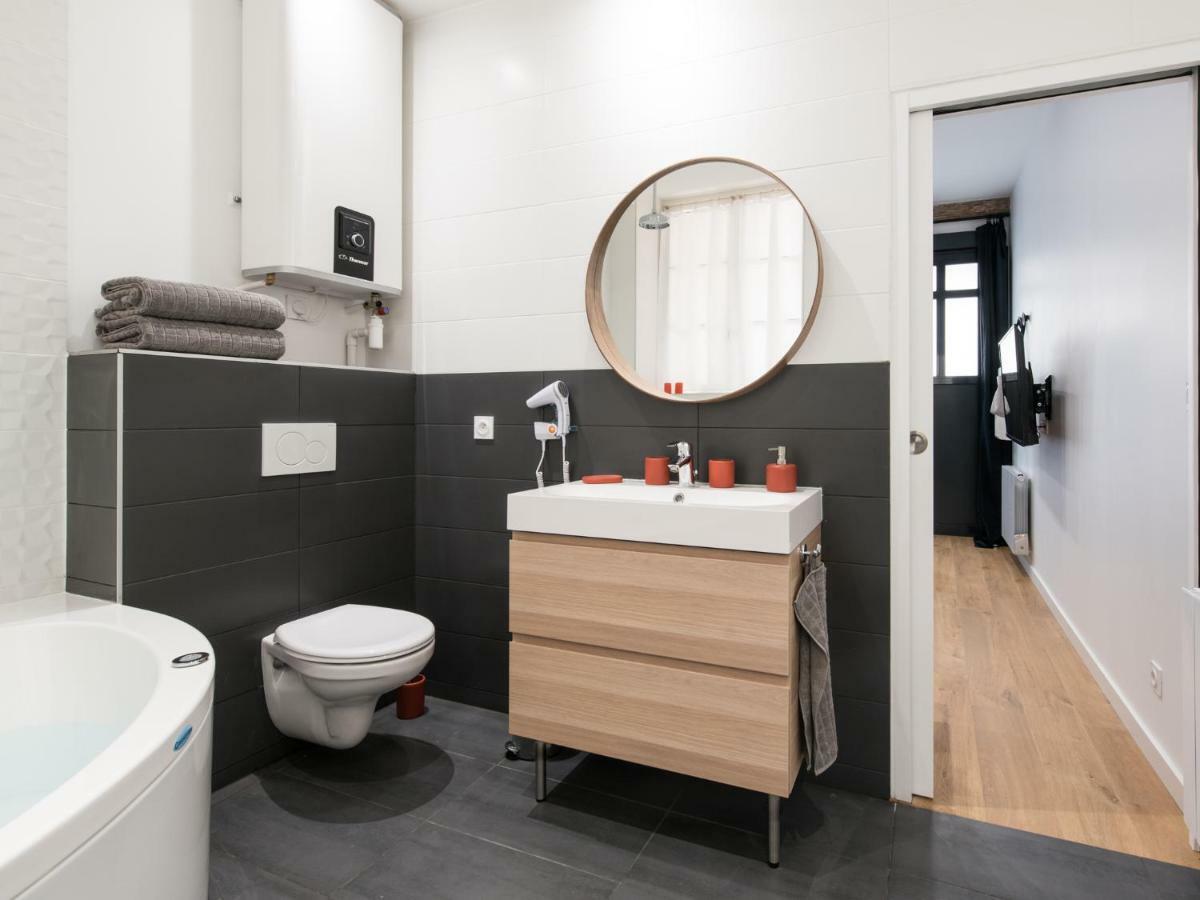 Luxury Studio & Spa-Lyon Centre Bagian luar foto